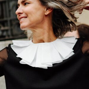 Blusa CHIE MIHARA con babero